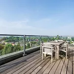 Alpine By Snowworld Otel