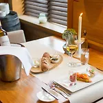 Alpine By Snowworld Otel Landgraaf