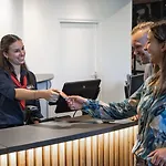 Alpine By Snowworld Otel 3*