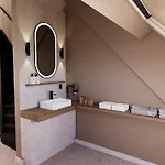 فندق Alpine By Snowworld