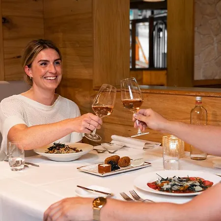 Hotell Alpine By Snowworld 4*