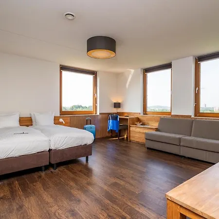 Alpine By Snowworld Hotell